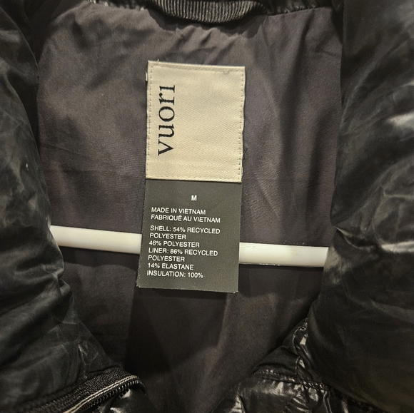 Vuori Hudson Insulated Cropped Puffer Zip Up Vest Size Medium Women's - Picture 6 of 8